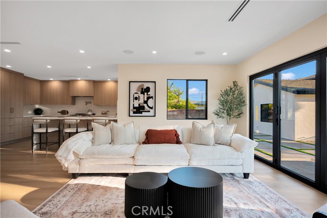 Detail Gallery Image 22 of 60 For 10509 Dempsey Ave, Granada Hills,  CA 91344 - 4 Beds | 3/1 Baths