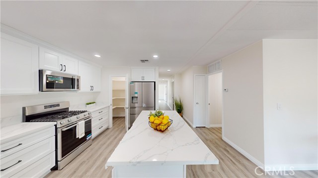 Detail Gallery Image 26 of 75 For 18601 Newland St #8,  Huntington Beach,  CA 92646 - 3 Beds | 2 Baths