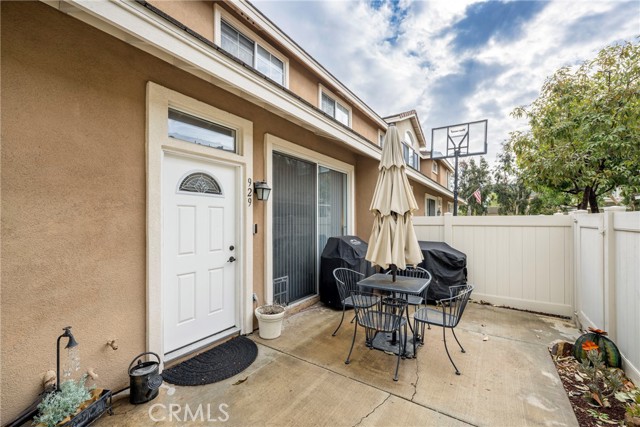 Image 1 of 41 For 929 Pagossa Way