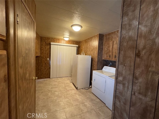 15181 Van Buren Boulevard, Riverside CA: https://media.crmls.org/medias/89b4afcf-db28-4562-ac13-c27cc587be5b.jpg