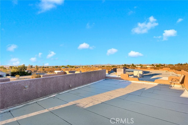 4575 Kreuer Road, Phelan CA: https://media.crmls.org/medias/89b62613-23ac-4c7c-8ba7-69411dc2fb80.jpg