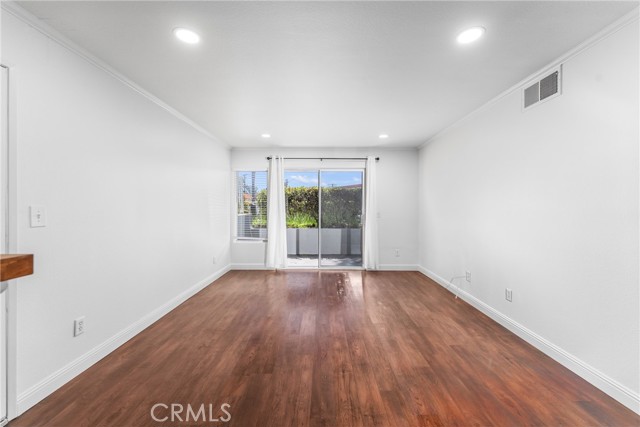 Detail Gallery Image 5 of 37 For 34264 Camino Capistrano #102,  Dana Point,  CA 92624 - 2 Beds | 2 Baths