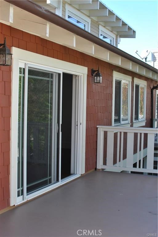 Detail Gallery Image 38 of 75 For 804 N Irena Ave #B,  Redondo Beach,  CA 90277 - 3 Beds | 2/1 Baths