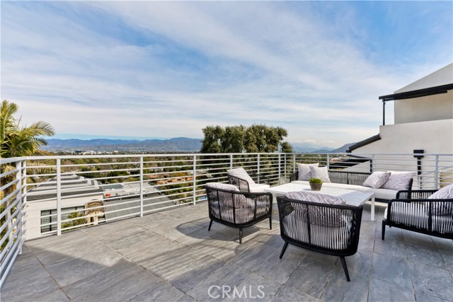 Detail Gallery Image 31 of 43 For 11698 Picturesque, Studio City,  CA 91604 - 3 Beds | 2/1 Baths