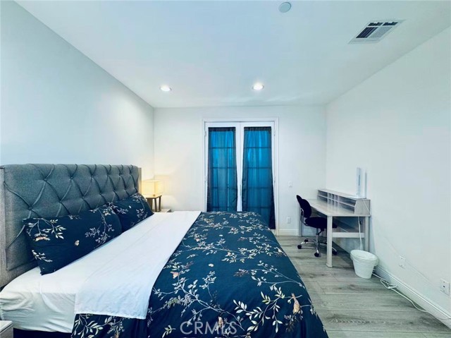 Detail Gallery Image 18 of 34 For 118 N Allen Ave. #4,  Pasadena,  CA 91106 - 3 Beds | 3 Baths