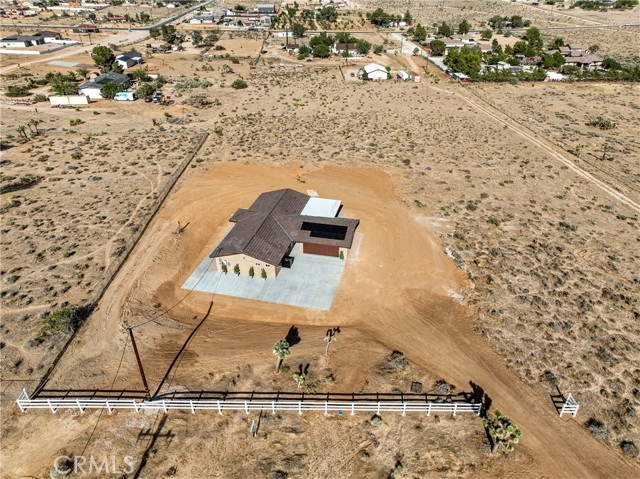 9641 Buena Vista Street, Apple Valley CA: https://media.crmls.org/medias/89b86cbd-8b28-4bd3-b8e6-656734413bda.jpg
