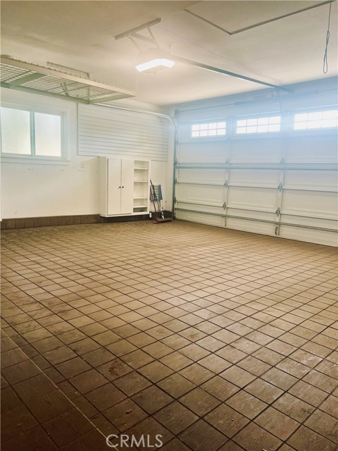 1856 9th Street, Manhattan Beach CA: https://media.crmls.org/medias/89b88d93-ed7c-402d-b097-71ffc30d43a5.jpg