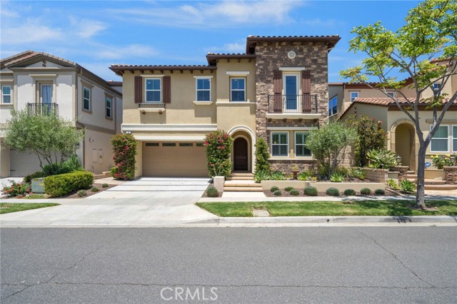 18 Goldenrod, Lake Forest CA: https://media.crmls.org/medias/89b97fed-9acd-455b-95ea-3050af0b6e20.jpg