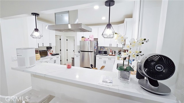 Detail Gallery Image 5 of 19 For 873 N Towne Ave, Pomona,  CA 91767 - 3 Beds | 2 Baths