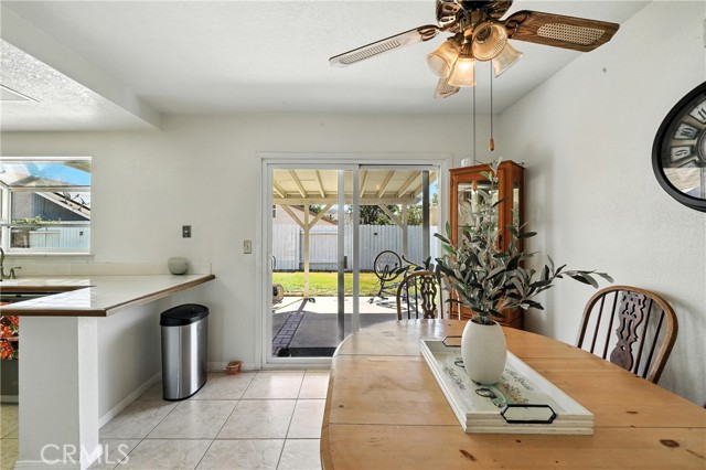 Detail Gallery Image 3 of 22 For 3192 Wishing Well Ct, Jurupa Valley,  CA 91752 - 3 Beds | 2 Baths