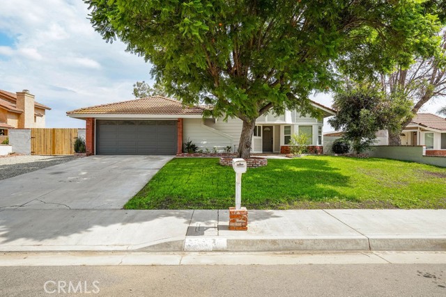 Detail Gallery Image 1 of 1 For 5663 Yarborough Dr, Riverside,  CA 92505 - 3 Beds | 2 Baths