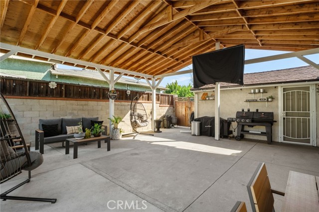 Detail Gallery Image 23 of 26 For 945 E I, Ontario,  CA 91764 - 4 Beds | 2 Baths