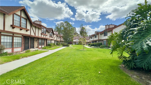 Detail Gallery Image 5 of 26 For 1133 S Paula Dr #7,  Fullerton,  CA 92833 - 2 Beds | 2/1 Baths
