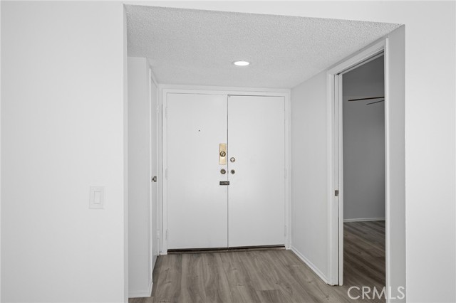 323 North Jackson Street, 204 photo 3
