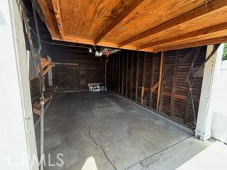 https://media.crmls.org/medias/89becb7c-63c6-4587-ab2c-6a9288876b74.jpg?preset=X-Large
