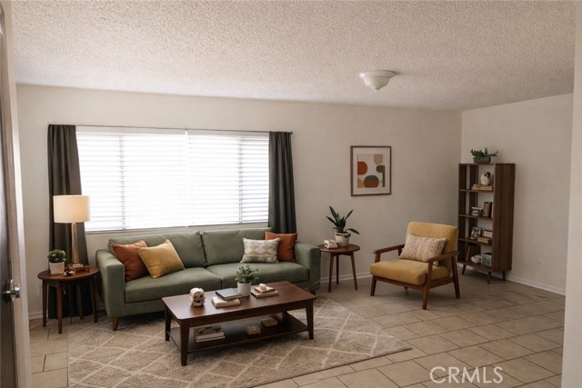 Detail Gallery Image 3 of 21 For 6612 N Figueroa St, Los Angeles,  CA 90042 - 2 Beds | 1 Baths