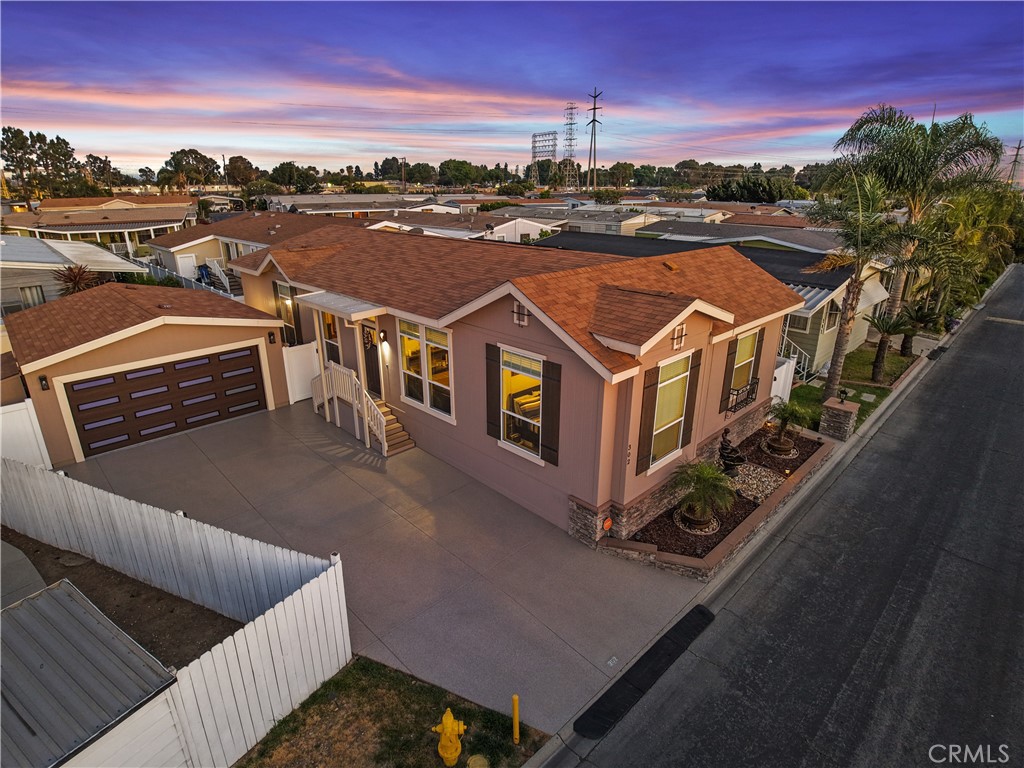 3595 Santa Fe Avenue, #302