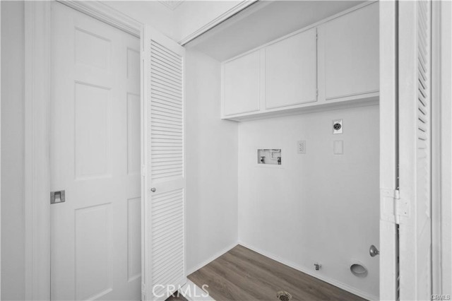 Detail Gallery Image 13 of 32 For 11954 Mayfield Ave #3,  Los Angeles,  CA 90049 - 2 Beds | 2/1 Baths