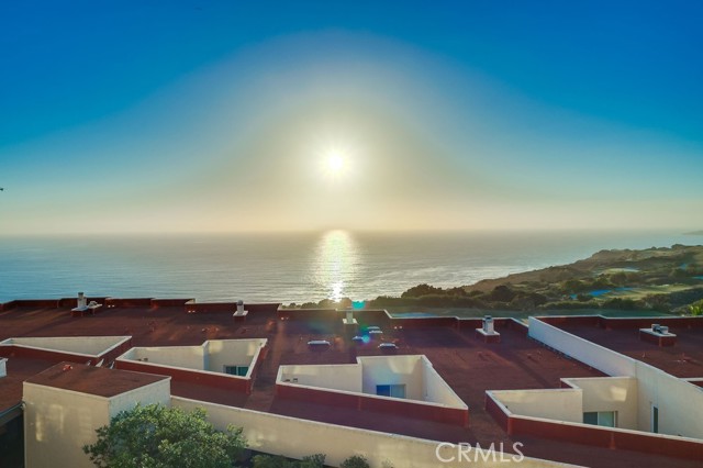 Detail Gallery Image 3 of 74 For 3200 La Rotonda Dr #611,  Rancho Palos Verdes,  CA 90275 - 2 Beds | 2 Baths