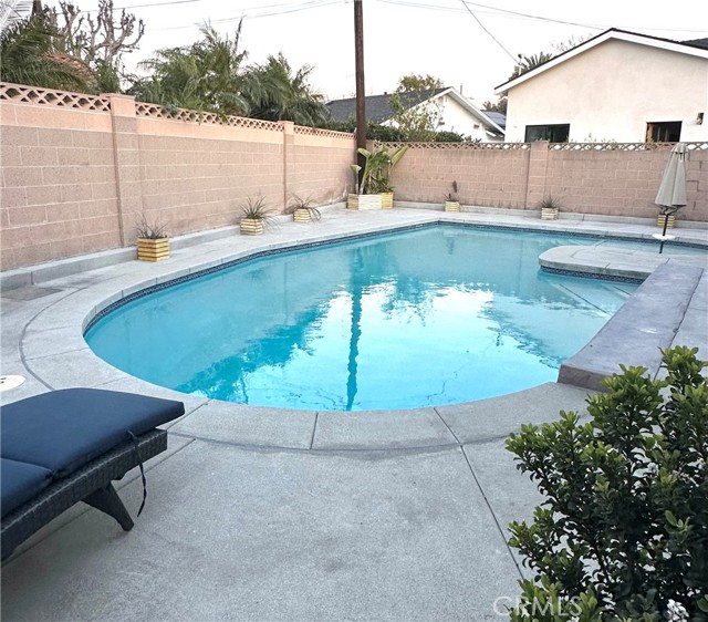 Detail Gallery Image 24 of 27 For 12746 Martha Ann, Los Alamitos,  CA 90720 - 4 Beds | 3 Baths