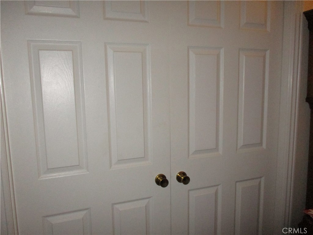https://media.crmls.org/medias/89c35420-2c15-4072-8771-229bca28b271.jpg?preset=X-Large