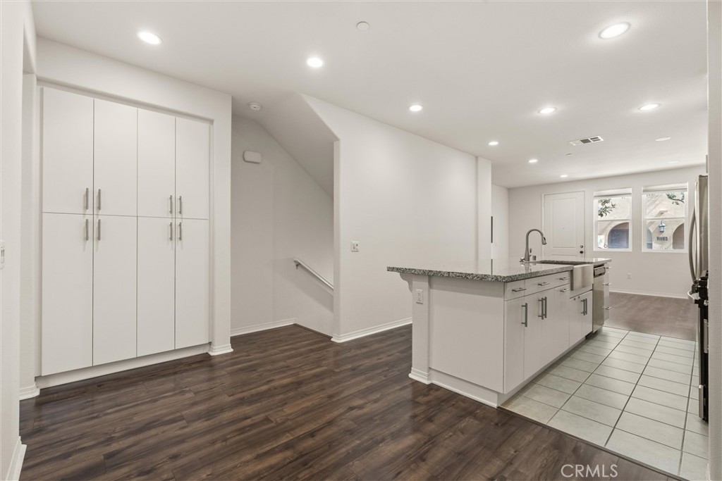 MLS #WS25230360 image #11