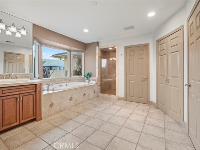 Detail Gallery Image 17 of 41 For 30415 Remington Rd, Castaic,  CA 91384 - 4 Beds | 4 Baths