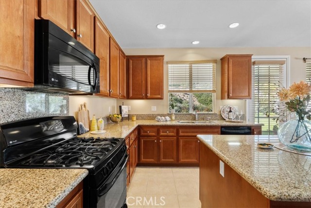 Detail Gallery Image 10 of 56 For 317 Calvert, Beaumont,  CA 92223 - 2 Beds | 2 Baths