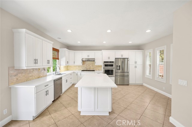 Detail Gallery Image 7 of 56 For 17 Plum St, Ladera Ranch,  CA 92694 - 4 Beds | 3/1 Baths