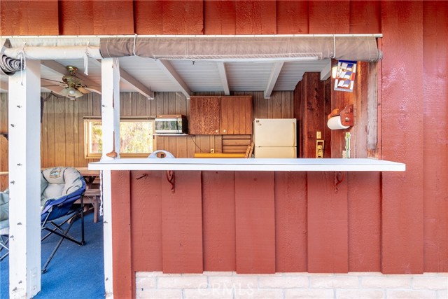4899 Glenwood Drive, Riverside CA: https://media.crmls.org/medias/89c71828-c670-4eac-8bad-3df93ace1bfe.jpg