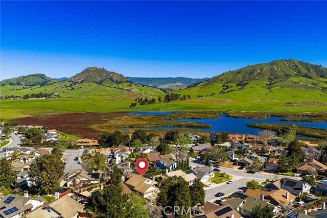 Detail Gallery Image 3 of 37 For 1330 Vega, San Luis Obispo,  CA 93405 - 4 Beds | 3 Baths