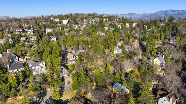 Detail Gallery Image 42 of 44 For 1113 N Grass Valley, Lake Arrowhead,  CA 92352 - 4 Beds | 2 Baths