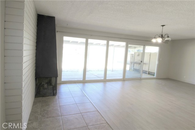 Detail Gallery Image 5 of 30 For 14257 Burning Tree Dr, Victorville,  CA 92395 - 3 Beds | 2/1 Baths