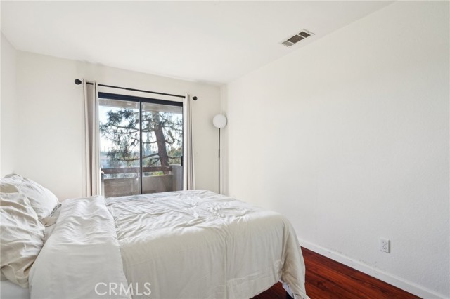 Detail Gallery Image 15 of 23 For 14819 Downey Ave #301,  Paramount,  CA 90723 - 1 Beds | 1 Baths