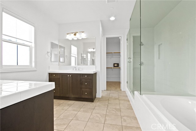 Detail Gallery Image 10 of 20 For 19 Juniper, Lake Forest,  CA 92630 - 5 Beds | 4 Baths