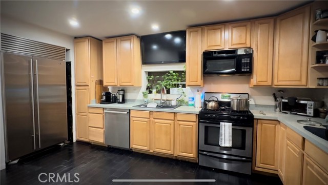 Detail Gallery Image 3 of 10 For 4201 Topanga Canyon Blvd Bld #116,  Woodland Hills,  CA 91364 - 2 Beds | 1 Baths