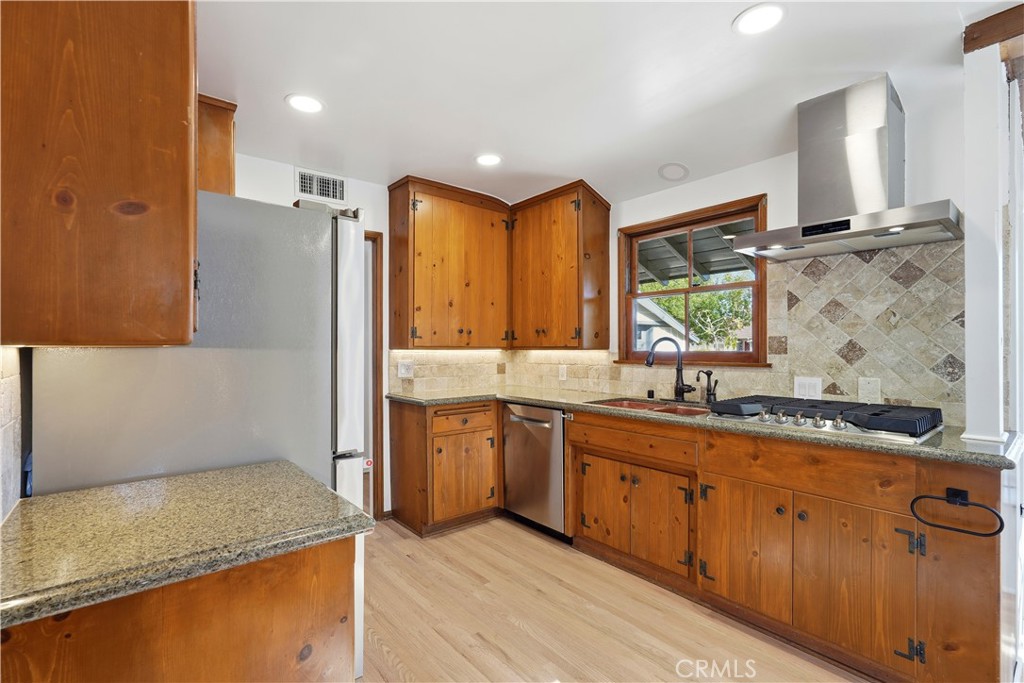 MLS #SR25274493 image #6