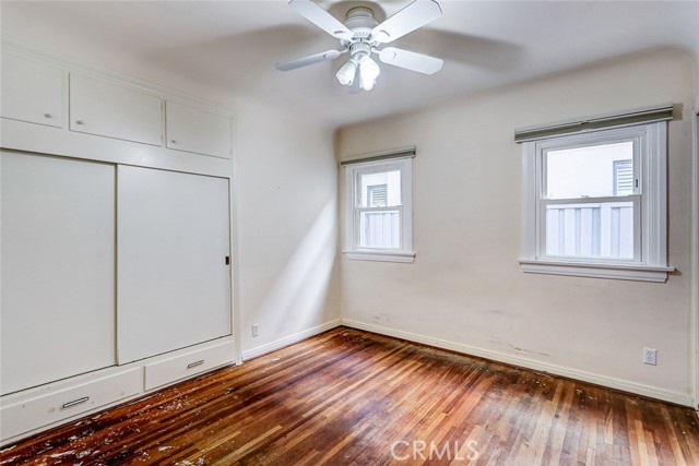 Detail Gallery Image 7 of 16 For 222 Avenue D, Redondo Beach,  CA 90277 - 3 Beds | 2/1 Baths