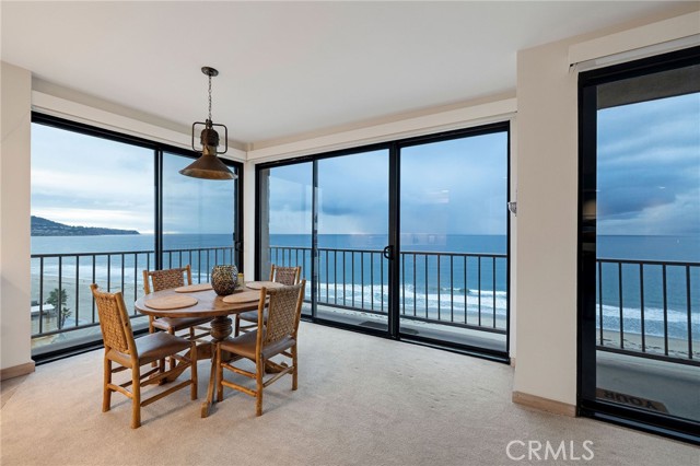 Detail Gallery Image 30 of 60 For 727 Esplanade #302,  Redondo Beach,  CA 90277 - 2 Beds | 2 Baths