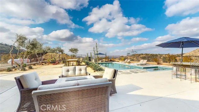 Detail Gallery Image 16 of 36 For 7300 Santa Susana Pass Rd, Simi Valley,  CA 93063 - 3 Beds | 2/1 Baths
