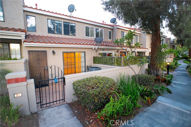 Detail Gallery Image 1 of 34 For 8167 Vineyard Ave #23,  Rancho Cucamonga,  CA 91730 - 1 Beds | 1/1 Baths