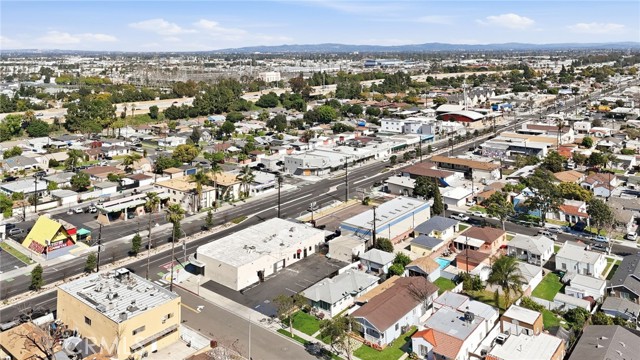 Detail Gallery Image 13 of 34 For 6576 California, Long Beach,  CA 90805 - – Beds | – Baths