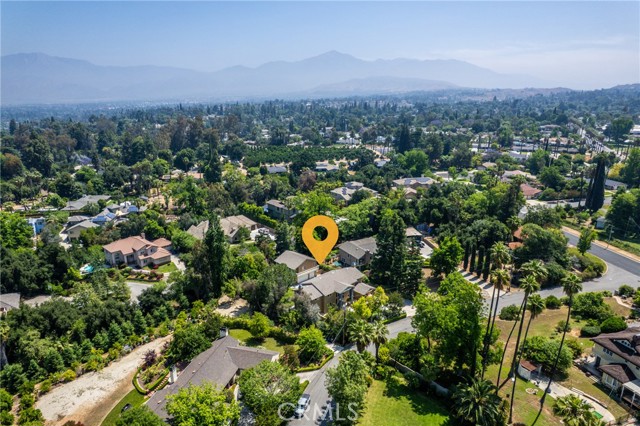 1377 Knoll Road, Redlands CA: https://media.crmls.org/medias/89cbb0bd-c58a-4e78-9e21-e24909bef4ff.jpg