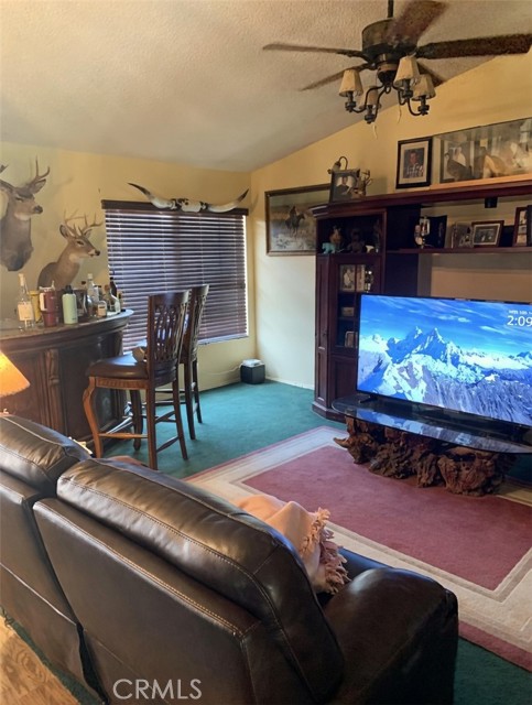 Detail Gallery Image 3 of 16 For 12755 Cardinal Ct, Victorville,  CA 92392 - 5 Beds | 2 Baths