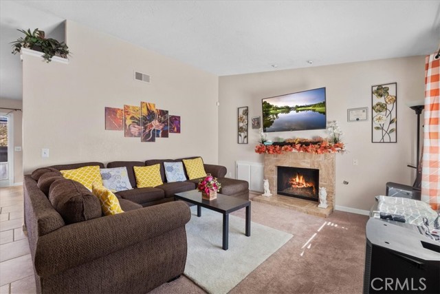 Detail Gallery Image 6 of 33 For 14318 Montecito, Victorville,  CA 92395 - 3 Beds | 2 Baths