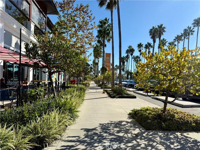 Detail Gallery Image 21 of 26 For 9116 Marina Pacifica Dr, Long Beach,  CA 90803 - 0 Beds | 1 Baths