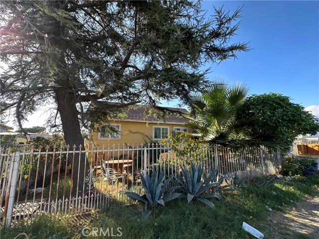 8706 Mulberry Avenue, Fontana, California 92335, 2 Bedrooms Bedrooms, ,1 BathroomBathrooms,Single Family Residence,For Sale,Mulberry,CV23212280