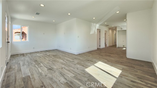 1346 Fraser Avenue, East Los Angeles CA: https://media.crmls.org/medias/89cfecd0-a718-4141-87da-8af895e068fa.jpg