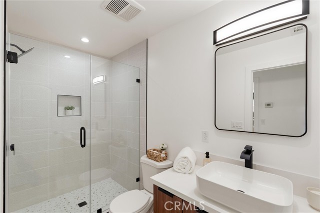 Detail Gallery Image 20 of 28 For 19910 Bernist Ave, Torrance,  CA 90503 - 3 Beds | 2 Baths