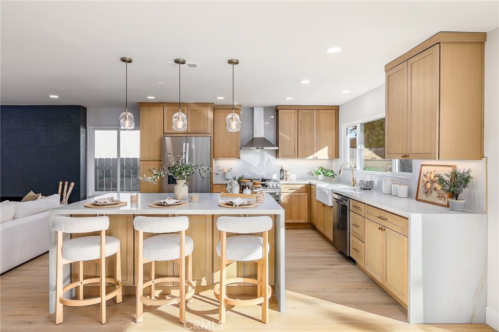 5996 College Ave - photo 8